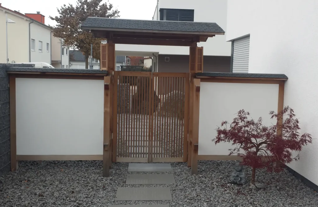Gartentor in japanischen Stil